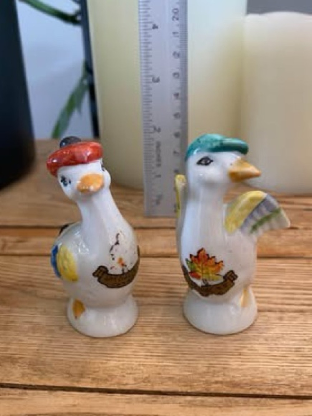 Vintage Ceramic Ducks Salt and Pepper Shakers Canada Souvenir Japan 3"